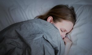 Ditch Sleeping Pills: Conquer Insomnia Naturally With Simple Acupressure and Meditation