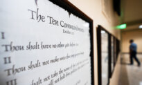 Federal Judge Orders Texas School Districts to Remove Ten Commandments Displays