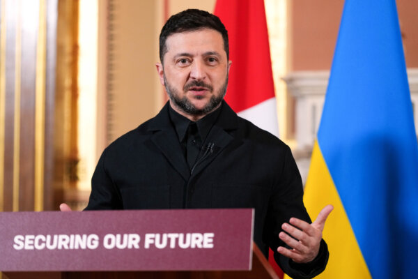 Zelenskyy Open to Dropping NATO Bid as Peace Talks Continue in Berlin