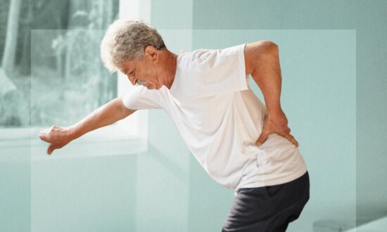 2 Simple Exercises to Strengthen Bones and Improve Osteoporosis