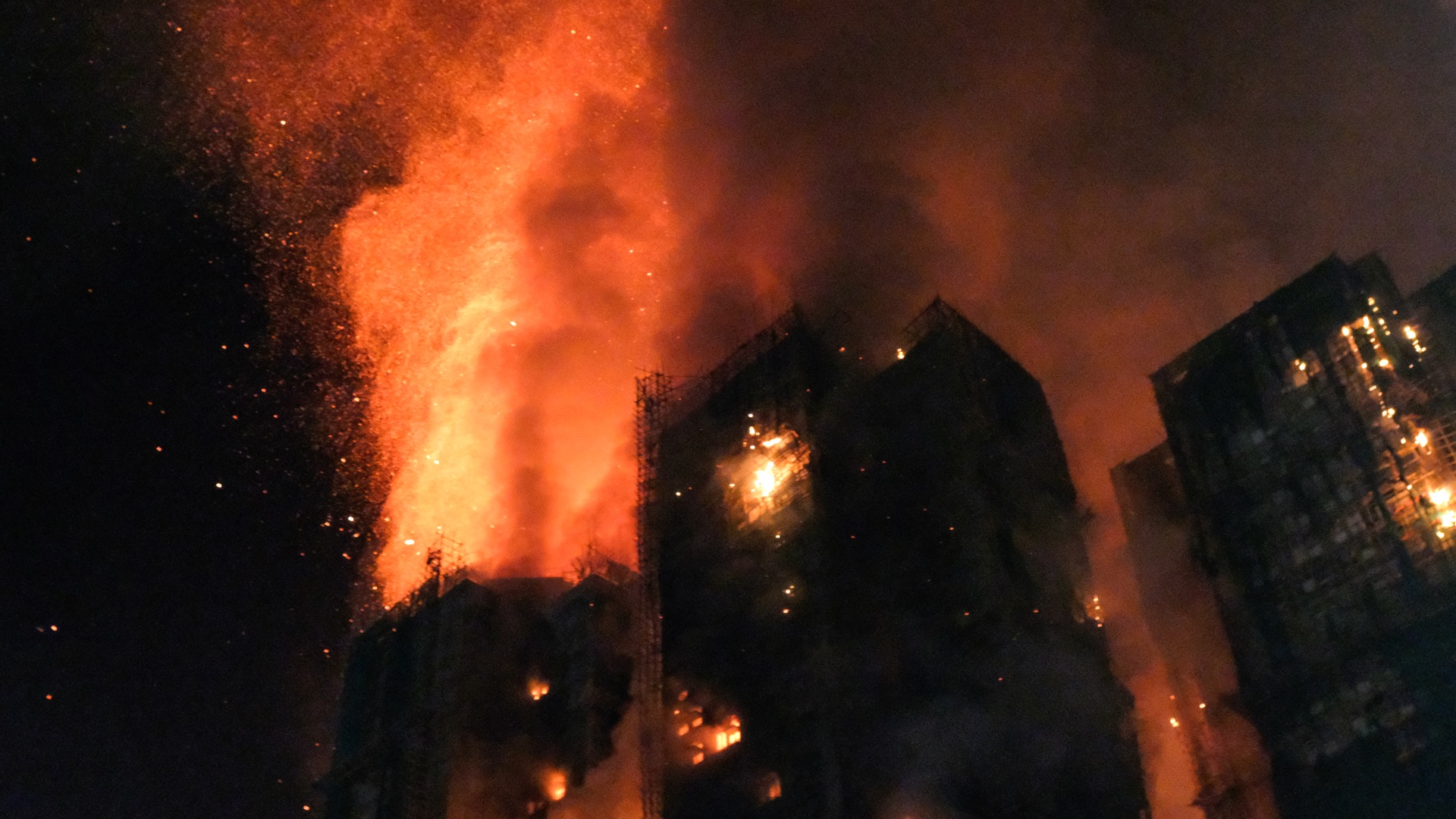 Deadly Fire Engulfs High-Rise Buildings in Hong Kong’s Tai Po District