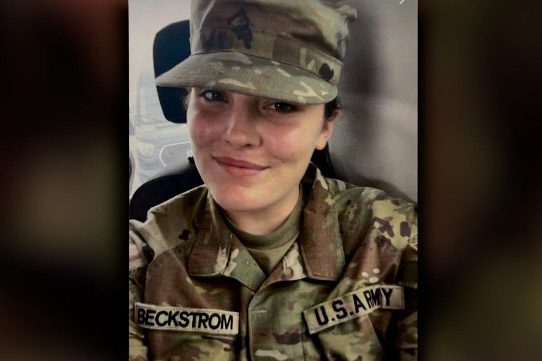 National Guard Member Sarah Beckstrom Dies; Death Toll in Hong Kong Tower Fire Rises to 128 | NTD Good Morning (Nov. 28)