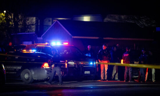 4 Dead and 10 Wounded in Shooting at Banquet Hall in Stockton, California