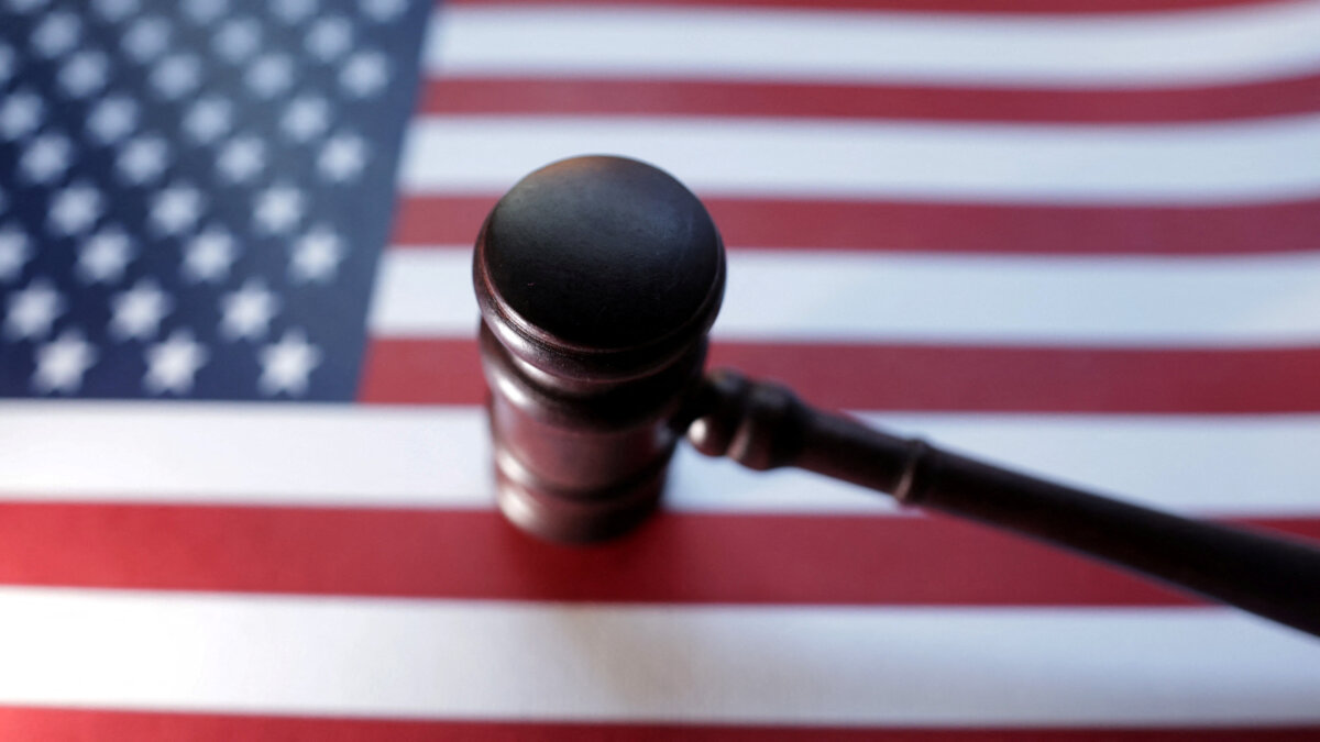 The U.S. flag and a judge's gavel, in this illustration taken on Aug. 6, 2024. (Reuters/Dado Ruvic/Illustration)