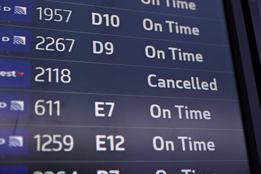 Disruptions Raise Stakes for Senators as Record-Breaking Government Shutdown Hits 40th Day