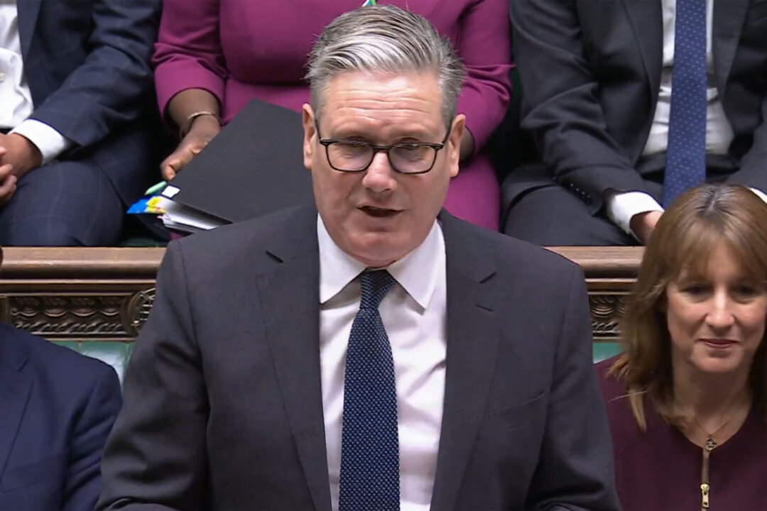Starmer Refuses to Rule out Freeze on Income Tax Thresholds Ahead of Budget