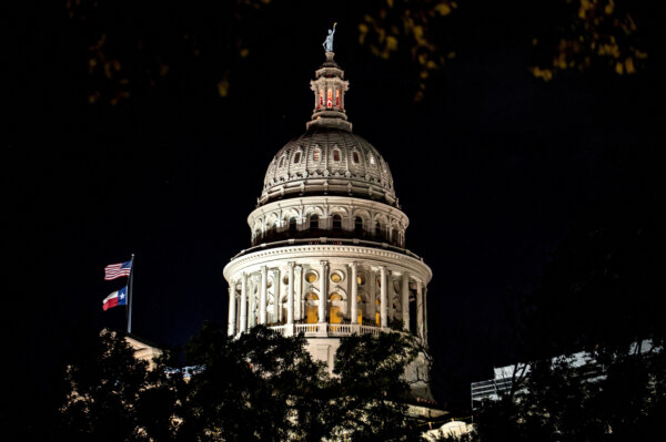 Texas Supreme Court Rejects Removing Democrats Who Left State to Block Redistricting Vote