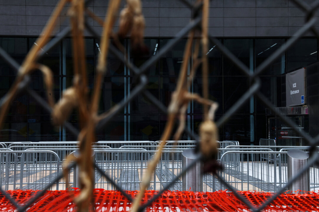 Trump Admin Not Allowed to Expand Rapid Deportations of Illegal Immigrants, US Appeals Court Orders