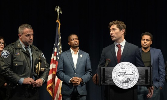 Police ‘Will Not Cooperate With ICE Agents’: Minneapolis Mayor