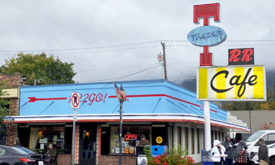 WA’s Real Twin Peaks: Seattle Times Critics Take a Surreal Day Trip