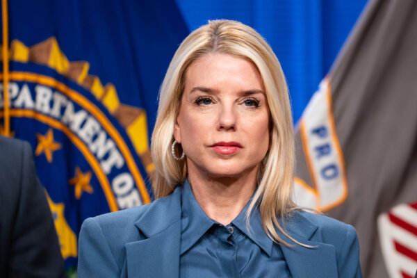  Trump Removes Pam Bondi as Attorney General