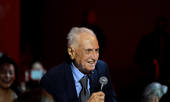 Frank Gehry, Architect of Disney Hall, Guggenheim Bilbao, Dies at 96