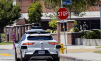 Waymo Vehicle ‘Standoff’ in San Francisco Street Exposes a Weakness, AI Expert Says