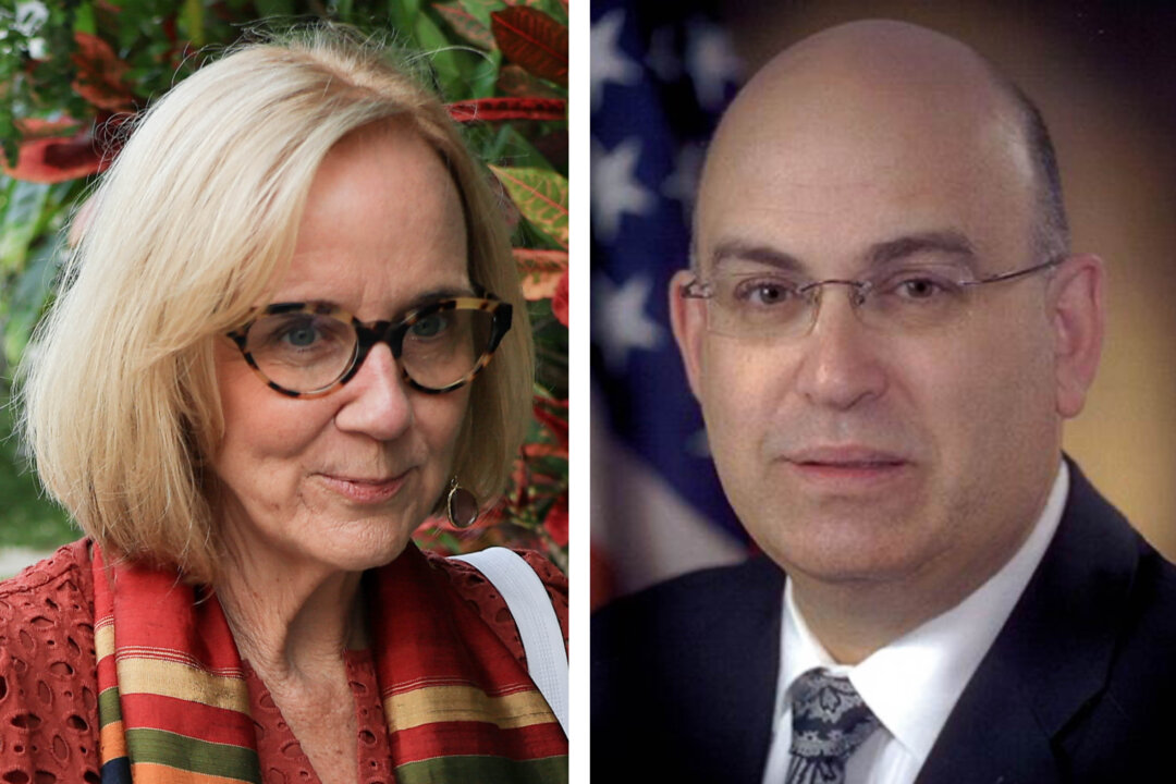 Miami Holds Election Runoff for Mayor