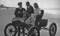 Ransom Olds: He Helped Put America on Wheels
