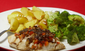 Sheet Pan Snapper Fillet With Broccoli and Potatoes