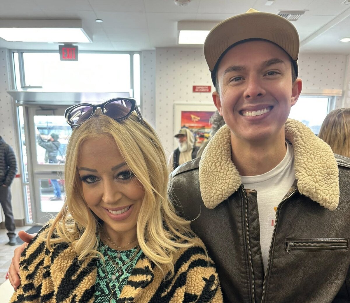 Mat Graves was the first person in line at the In-N-Out location on Dec. 10 in Antioch and met CEO Lynsi Snyder. (Mat Graves / The Epoch Times)