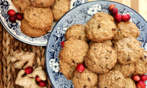 Hopelessly Devoted to Cookies? Try This Spiced Take on Classic Oatmeal