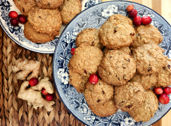 Hopelessly Devoted to Cookies? Try This Spiced Take on Classic Oatmeal