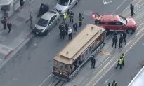 15 Injured After a San Francisco Cable Car Stops Suddenly