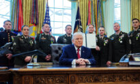 Trump Awards Mexican Border Defense Medals in White House Ceremony