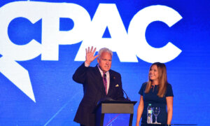CPAC US 2026 Features Steve Bannon, Dr. Robert Malone, and Rep. James Comer on Day 3