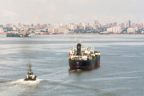 Trump Orders Blockade Off Venezuela Coast to Stop Sanctioned Oil Tankers