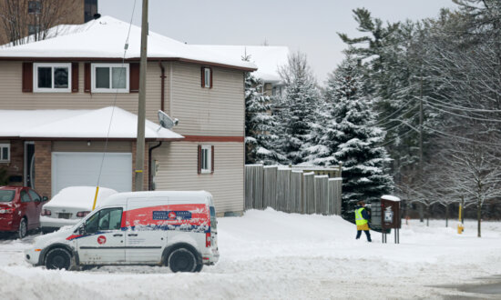Canada Post ‘Fully Prepared’ for Holiday Rush After Last Year’s Disruptive Strike