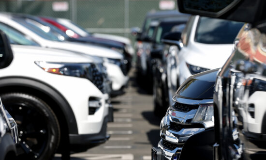 Underwater Auto Trade-Ins Reach Record Highs: Edmunds