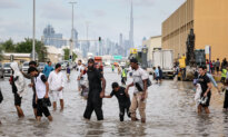 Day in Photos: Floods in UAE, Kennedy Center Renaming, and Crowds Rallying in Bangladesh