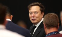 Musk Becomes First Person Worth $700 Billion After Court Restores Tesla Pay Package