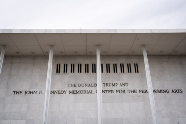 Trump–Kennedy Center to Close for 2 Years for Renovations, Trump Announces