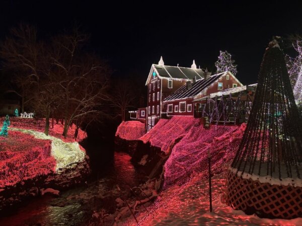 5 Million Christmas Lights Illuminate 19th Century Ohio Grist Mill