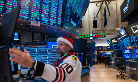 Wall Street Review: Stocks Hit New Record Highs on Santa Claus Rally