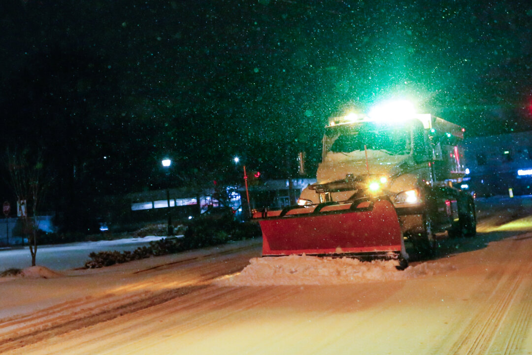 Heavy Snowstorm Hits Northeast