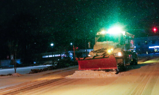 Heavy Snowstorm Hits Northeast