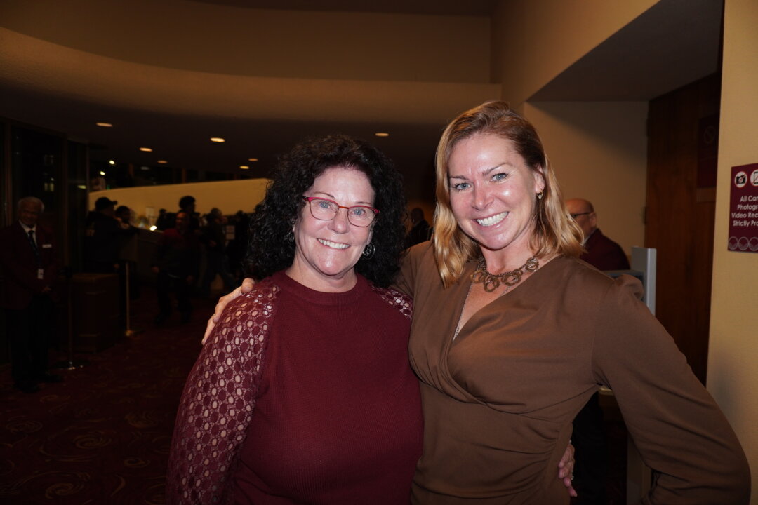 Susan Chandler (L) and Jeanette Bent enjoyed Shen Yun's evening show at the Center for the Performing Arts on Dec. 26, 2025. (Lily Yu/The Epoch Times)
