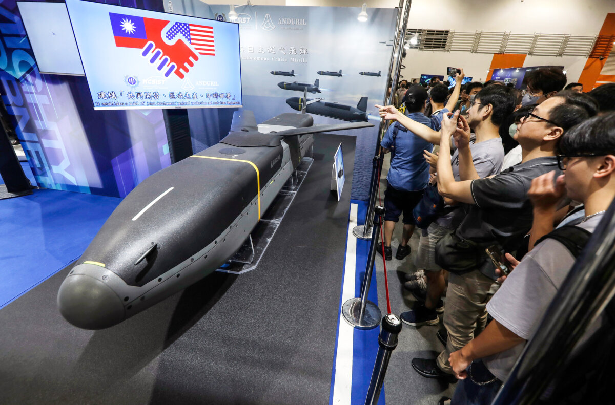 A low-cost autonomous cruise missile Barracuda 500, jointly manufactured by U.S Anduril and Taiwan''s National Chung-Shan Institute of Science and Technology, isndisplayed during the Taipei Aerospace & Defense Technology Exhibition (TADTE) at Nangang Exhibition Center in Taipei, Taiwan, on Sept. 20, 2025. (Chiang Ying-ying/AP Photo)