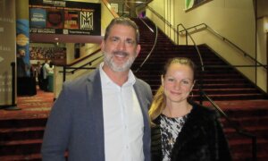 Shen Yun Shares ‘Values That We Need to Hold on To,’ Says Business Owner
