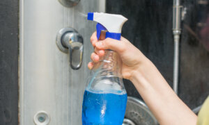 Help! I Have Issues With Your Tub and Shower Soap Scum Cleaner