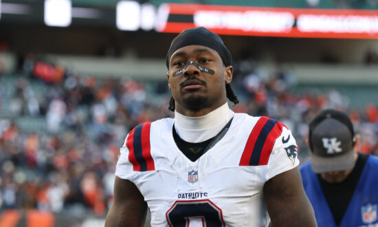 Patriots Star Receiver Stefon Diggs Faces Strangulation Charges, Denies Allegations