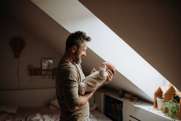 A Father’s Guide to Welcoming a Newborn