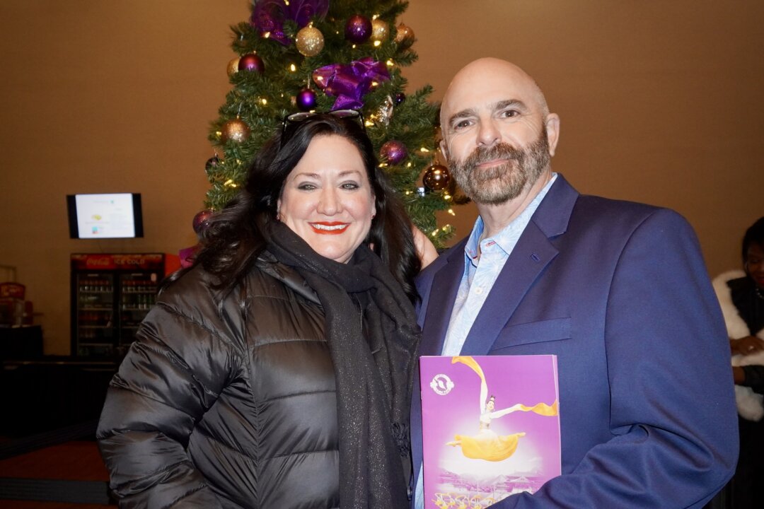 Katrina Patrick and Stephen Patrick at Shen Yun Performing Arts at Johnny Mercer Theatre at the Savannah Civic Center, Ga., on Dec. 30, 2025. (Sally Sun/The Epoch Times)
