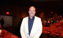 Shen Yun Is ‘Fantastic, Very Impressive,’ Says Retired Company President