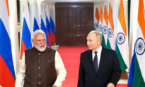Putin and Modi Talk Trade, Peace in New Delhi