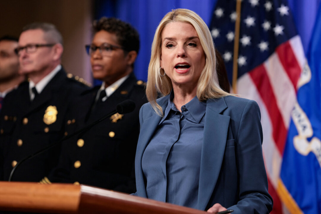 Oversight Committee Subpoenas Bondi Over Epstein Files
