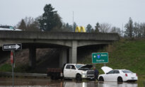 Tens of Thousands Ordered to Flee Flooding After Torrential Rain in Pacific Northwest