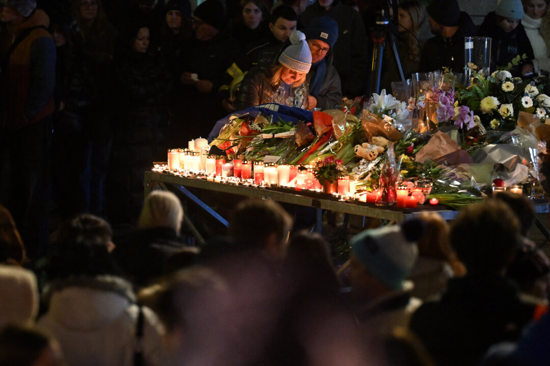Memorial Honors Victims of Deadly Bar Fire at Swiss Ski Resort