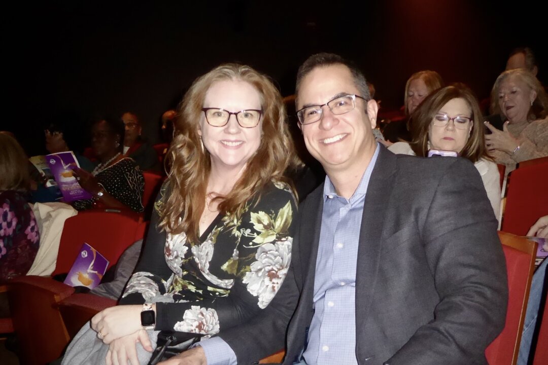 Steven Tarter and his wife, Jennifer Earls, attended Shen Yun Performing Arts at the Cobb Energy Performing Arts Centre on Jan. 31, 2026. (Frank Liang/The Epoch Times)