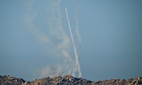 Canada Speaks Out Against China’s Military Drills Around Taiwan